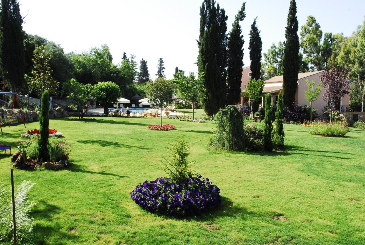 Corfu Club Apartments 고우비아 외부 사진