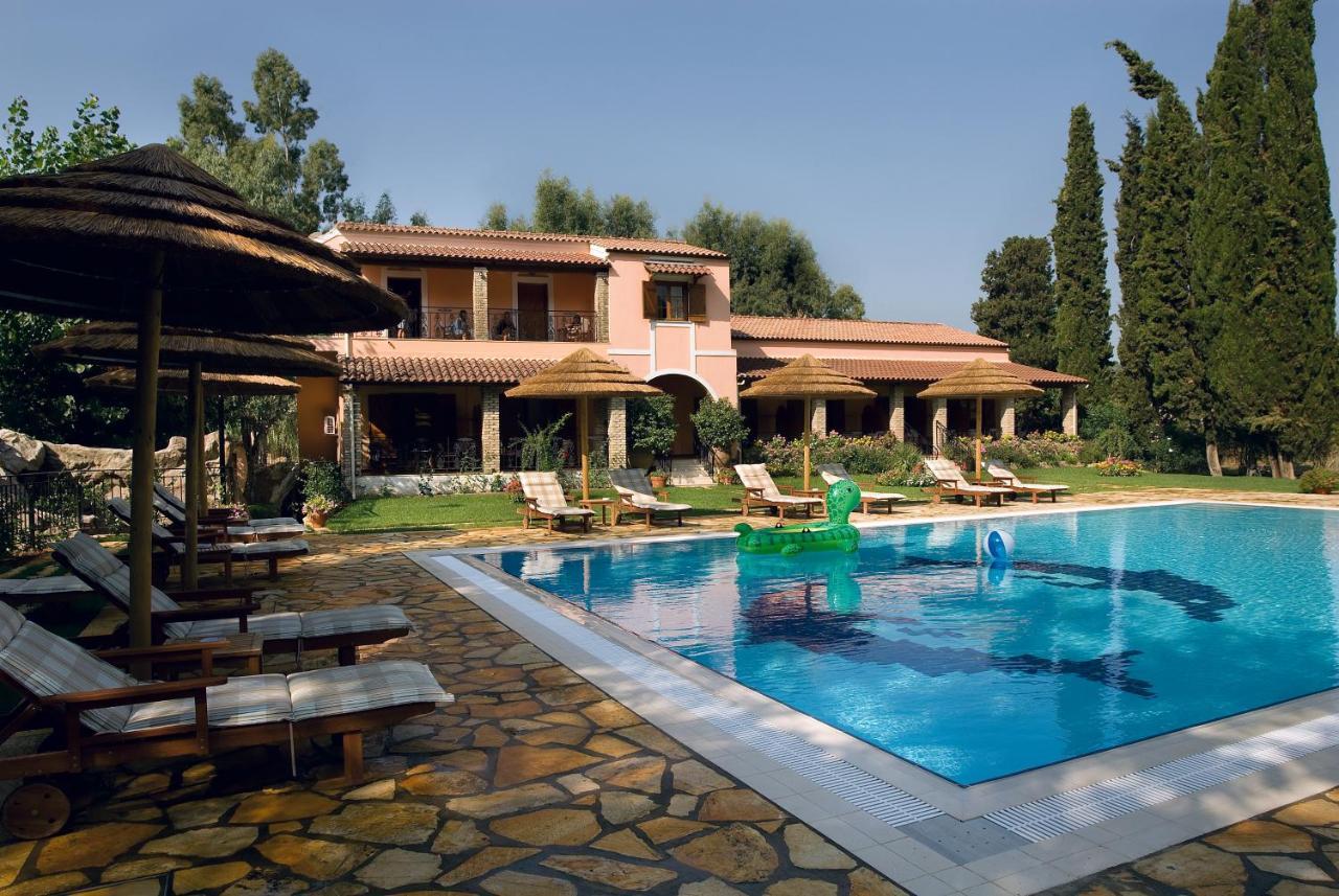 Corfu Club Apartments 고우비아 외부 사진