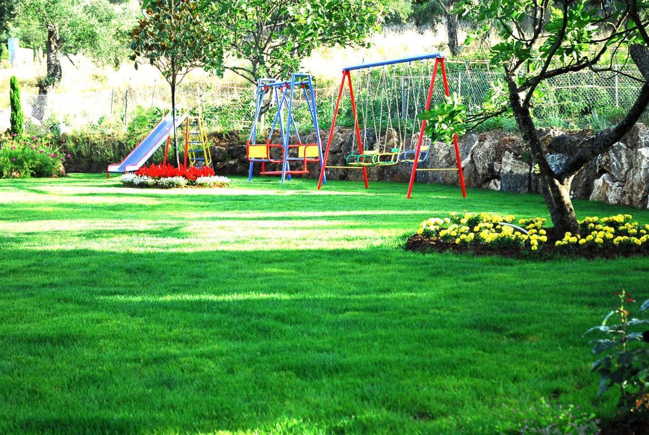 Corfu Club Apartments 고우비아 외부 사진