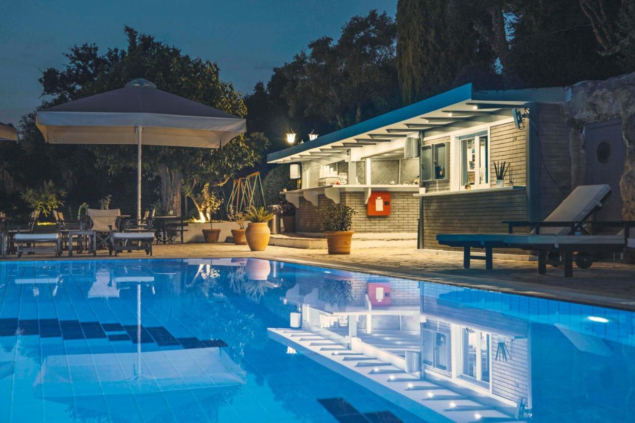 Corfu Club Apartments 고우비아 외부 사진