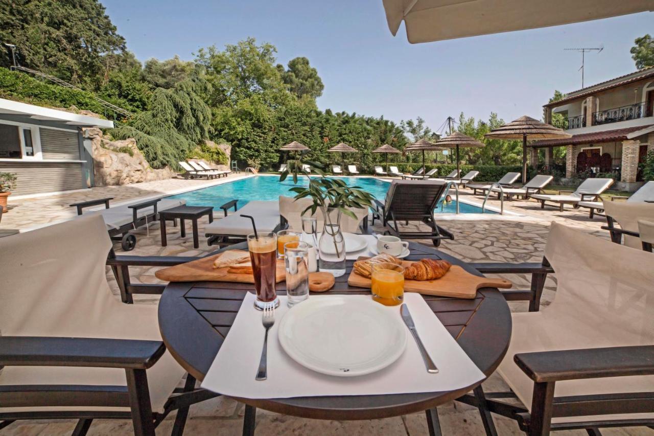 Corfu Club Apartments 고우비아 외부 사진